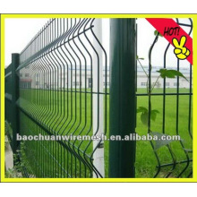 Garden using vinyl coated fences in store